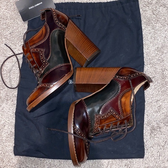 Dolce & Gabbana Oxfords - Picture 6 of 9